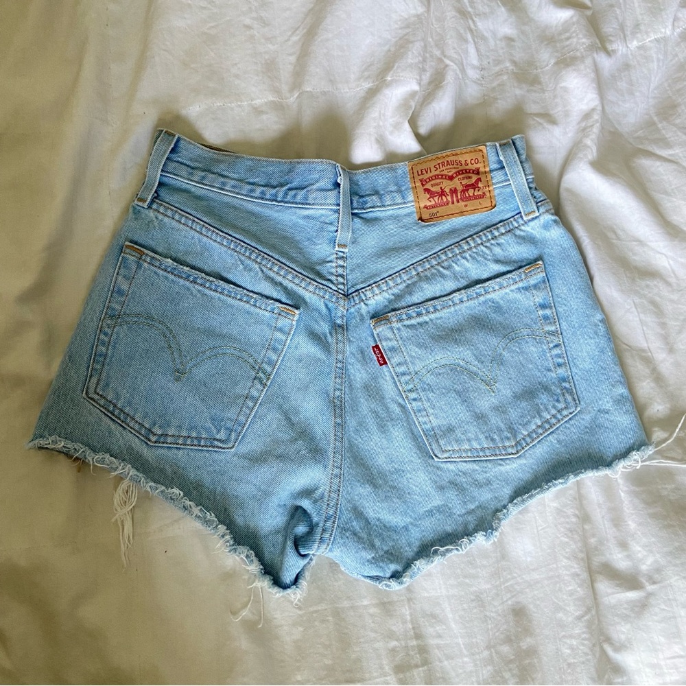 Levi Denim Shorts 26W